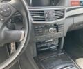 Синий Мерседес Е-Класс, объемом двигателя 3 л и пробегом 296 тыс. км за 12000 $, фото 24 на Automoto.ua