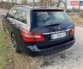 Синий Мерседес Е-Класс, объемом двигателя 3 л и пробегом 296 тыс. км за 12000 $, фото 9 на Automoto.ua