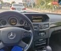 Синий Мерседес Е-Класс, объемом двигателя 2.14 л и пробегом 322 тыс. км за 14000 $, фото 11 на Automoto.ua