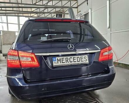 Мерседес Е-Клас 2012 у Львові на Automoto.ua Синій Мерседес Е-Клас, об'ємом двигуна 2.2 л та пробігом 350 тис. км за 14999 $, фото 6 на Automoto.ua