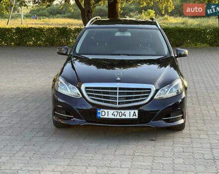 Мерседес Е-Класс 2013 в Нововолынск на Automoto.ua Синий Мерседес Е-Класс, объемом двигателя 2.14 л и пробегом 360 тыс. км за 12000 $, фото 5 на Automoto.ua