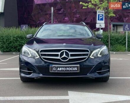 Синий Мерседес Е-Класс, объемом двигателя 2.14 л и пробегом 197 тыс. км за 17990 $, фото 1 на Automoto.ua