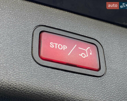 Синий Мерседес Е-Класс, объемом двигателя 2.1 л и пробегом 245 тыс. км за 18500 $, фото 31 на Automoto.ua