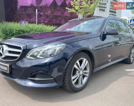 Синий Мерседес Е-Класс, объемом двигателя 2.14 л и пробегом 197 тыс. км за 19990 $, фото 3 на Automoto.ua