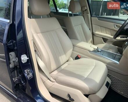 Синий Мерседес Е-Класс, объемом двигателя 2.14 л и пробегом 197 тыс. км за 19990 $, фото 12 на Automoto.ua