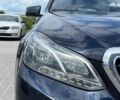 Синий Мерседес Е-Класс, объемом двигателя 2.2 л и пробегом 323 тыс. км за 18290 $, фото 2 на Automoto.ua
