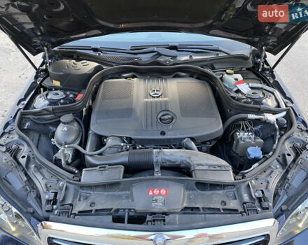 Синий Мерседес Е-Класс, объемом двигателя 2.1 л и пробегом 245 тыс. км за 18500 $, фото 35 на Automoto.ua