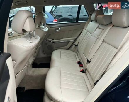 Синий Мерседес Е-Класс, объемом двигателя 2.14 л и пробегом 197 тыс. км за 16990 $, фото 8 на Automoto.ua