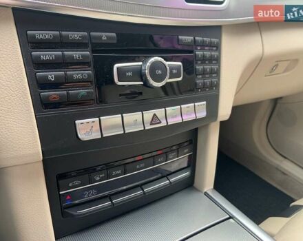 Синий Мерседес Е-Класс, объемом двигателя 2.14 л и пробегом 197 тыс. км за 19990 $, фото 25 на Automoto.ua