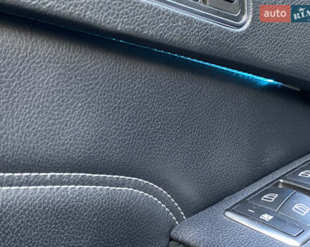 Синий Мерседес Е-Класс, объемом двигателя 2.1 л и пробегом 245 тыс. км за 18500 $, фото 29 на Automoto.ua