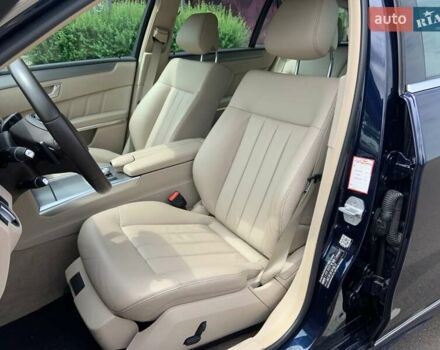 Синий Мерседес Е-Класс, объемом двигателя 2.14 л и пробегом 197 тыс. км за 19990 $, фото 8 на Automoto.ua