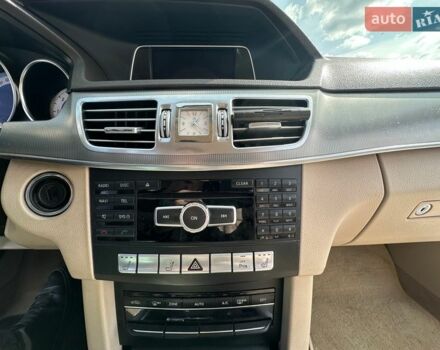 Синій Мерседес Е-Клас, об'ємом двигуна 2.14 л та пробігом 350 тис. км за 17200 $, фото 31 на Automoto.ua