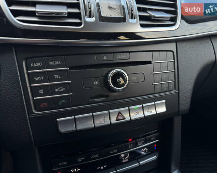 Синій Мерседес Е-Клас, об'ємом двигуна 2.2 л та пробігом 220 тис. км за 15700 $, фото 27 на Automoto.ua