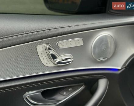 Синій Мерседес Е-Клас, об'ємом двигуна 2 л та пробігом 321 тис. км за 20999 $, фото 42 на Automoto.ua