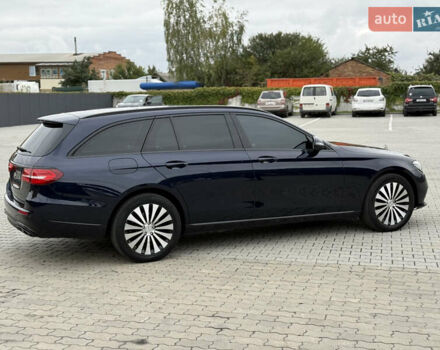 Синій Мерседес Е-Клас, об'ємом двигуна 2 л та пробігом 321 тис. км за 20999 $, фото 5 на Automoto.ua