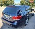 Синий Мерседес Е-Класс, объемом двигателя 2.1 л и пробегом 230 тыс. км за 16000 $, фото 5 на Automoto.ua