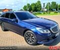 Синий Мерседес Е-Класс, объемом двигателя 2.1 л и пробегом 229 тыс. км за 18000 $, фото 1 на Automoto.ua