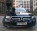 Синий Мерседес Е-Класс, объемом двигателя 2 л и пробегом 333 тыс. км за 17000 $, фото 1 на Automoto.ua