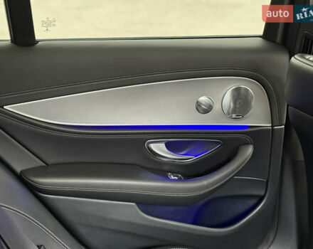 Синий Мерседес Е-Класс, объемом двигателя 1.95 л и пробегом 321 тыс. км за 19700 $, фото 33 на Automoto.ua