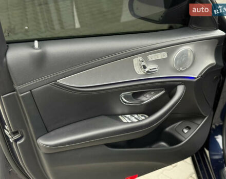 Синій Мерседес Е-Клас, об'ємом двигуна 2 л та пробігом 321 тис. км за 20999 $, фото 41 на Automoto.ua