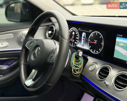 Синій Мерседес Е-Клас, об'ємом двигуна 2 л та пробігом 321 тис. км за 20999 $, фото 26 на Automoto.ua