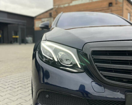 Синий Мерседес Е-Класс, объемом двигателя 1.95 л и пробегом 321 тыс. км за 19700 $, фото 52 на Automoto.ua