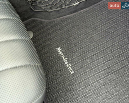 Синий Мерседес Е-Класс, объемом двигателя 1.95 л и пробегом 321 тыс. км за 19700 $, фото 27 на Automoto.ua