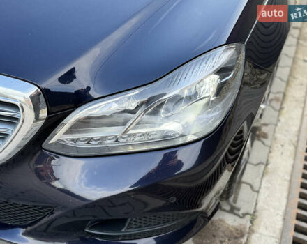Синій Мерседес Е-Клас, об'ємом двигуна 2.2 л та пробігом 220 тис. км за 15700 $, фото 14 на Automoto.ua