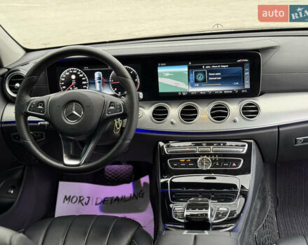 Синий Мерседес Е-Класс, объемом двигателя 1.95 л и пробегом 321 тыс. км за 19700 $, фото 31 на Automoto.ua