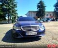 Синий Мерседес Е-Класс, объемом двигателя 2.1 л и пробегом 230 тыс. км за 18500 $, фото 1 на Automoto.ua