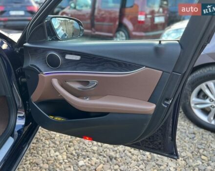 Синій Мерседес Е-Клас, об'ємом двигуна 1.95 л та пробігом 470 тис. км за 19999 $, фото 14 на Automoto.ua