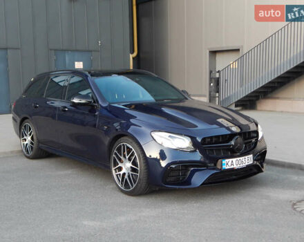 Мерседес Е-Клас 2018 у Києві на Automoto.ua Синій Мерседес Е-Клас, об'ємом двигуна 4 л та пробігом 83 тис. км за 63900 $, фото 22 на Automoto.ua