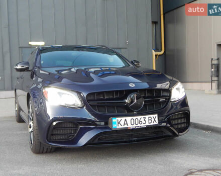 Синій Мерседес Е-Клас, об'ємом двигуна 4 л та пробігом 83 тис. км за 62490 $, фото 21 на Automoto.ua