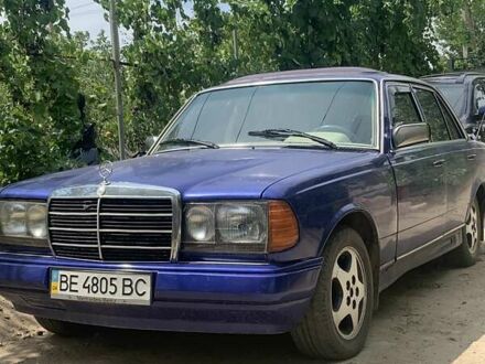Мерседес Е-Класс 1982 в Николаеве на Automoto.ua Синий Мерседес Е-Класс, объемом двигателя 2.3 л и пробегом 112 тыс. км за 2000 $, фото 1 на Automoto.ua