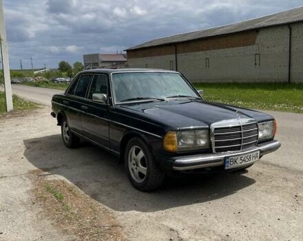 Синій Мерседес Е-Клас, об'ємом двигуна 3 л та пробігом 100 тис. км за 3400 $, фото 1 на Automoto.ua