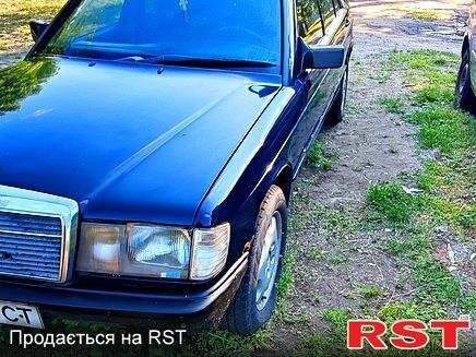 Синій Мерседес Е-Клас, об'ємом двигуна 2 л та пробігом 377 тис. км за 1500 $, фото 1 на Automoto.ua
