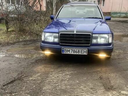 Синий Мерседес Е-Класс, объемом двигателя 2 л и пробегом 406 тыс. км за 3478 $, фото 1 на Automoto.ua