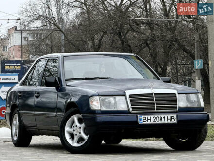 Синий Мерседес Е-Класс, объемом двигателя 2.3 л и пробегом 230 тыс. км за 2200 $, фото 1 на Automoto.ua