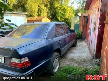 Мерседес Е-Класс 1989 в Харькове на Automoto.ua Синий Мерседес Е-Класс, объемом двигателя 3 л и пробегом 0 тыс. км за 1300 $, фото 1 на Automoto.ua
