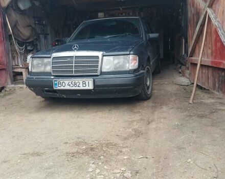 Синий Мерседес Е-Класс, объемом двигателя 2.29 л и пробегом 450 тыс. км за 2800 $, фото 1 на Automoto.ua