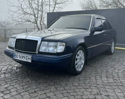 Синий Мерседес Е-Класс, объемом двигателя 2 л и пробегом 350 тыс. км за 2400 $, фото 1 на Automoto.ua