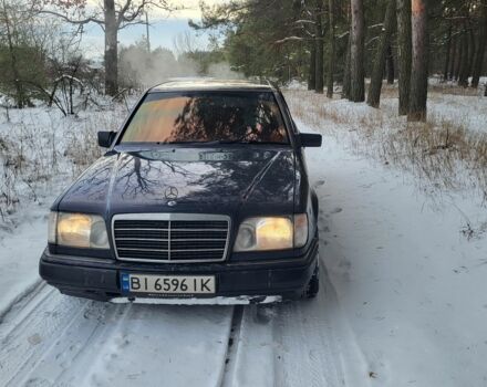 Синий Мерседес Е-Класс, объемом двигателя 2.8 л и пробегом 420 тыс. км за 2600 $, фото 1 на Automoto.ua