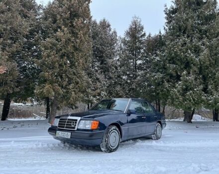 Синій Мерседес Е-Клас, об'ємом двигуна 2.5 л та пробігом 402 тис. км за 4500 $, фото 1 на Automoto.ua