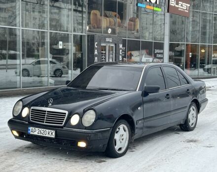 Синий Мерседес Е-Класс, объемом двигателя 0 л и пробегом 300 тыс. км за 2100 $, фото 1 на Automoto.ua