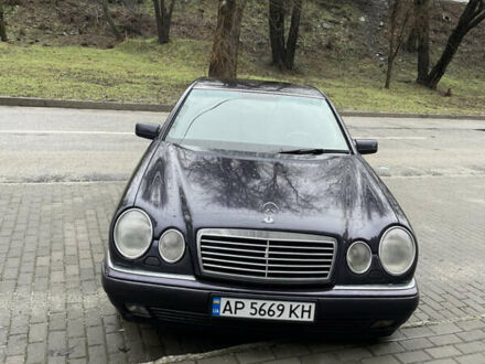 Синий Мерседес Е-Класс, объемом двигателя 2.9 л и пробегом 262 тыс. км за 4700 $, фото 1 на Automoto.ua