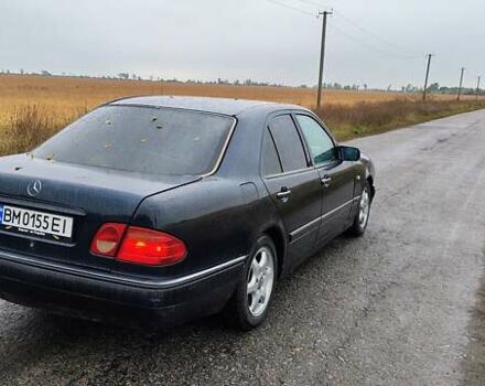 Синий Мерседес Е-Класс, объемом двигателя 2 л и пробегом 520 тыс. км за 3100 $, фото 1 на Automoto.ua