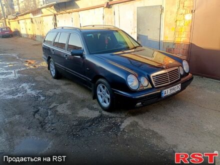 Синий Мерседес Е-Класс, объемом двигателя 2 л и пробегом 0 тыс. км за 3500 $, фото 1 на Automoto.ua