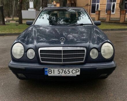 Синий Мерседес Е-Класс, объемом двигателя 2 л и пробегом 472 тыс. км за 2850 $, фото 1 на Automoto.ua