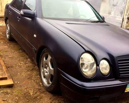 Синій Мерседес Е-Клас, об'ємом двигуна 2 л та пробігом 0 тис. км за 2500 $, фото 1 на Automoto.ua