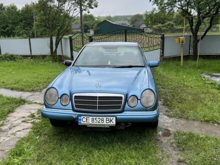 Синій Мерседес Е-Клас, об'ємом двигуна 2.2 л та пробігом 500 тис. км за 1800 $, фото 1 на Automoto.ua